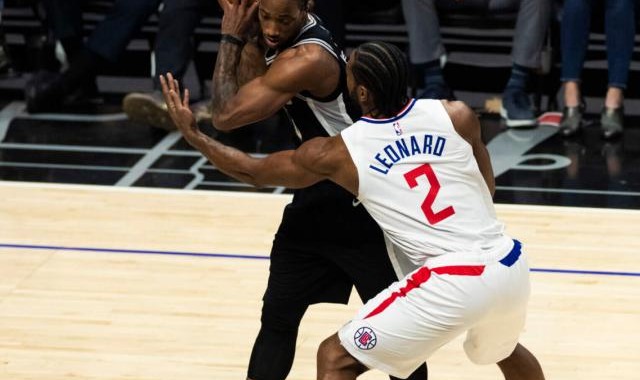 开云体育官网-悬念不大？赛季末小卡与保罗大概率留守老东家