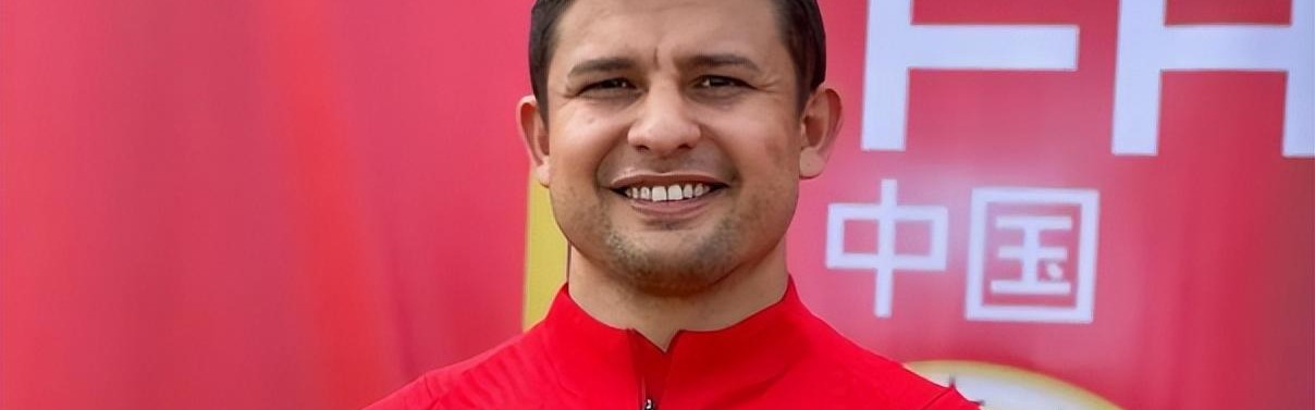 开云体育官网-艾克森做出重要决定！晒出了自己曾效力球队的球衣，引发热议