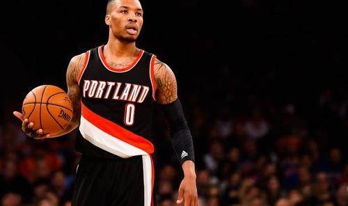 开云体育官网-利拉德：我永远不会抱团 抱团的话我肯定能赢球