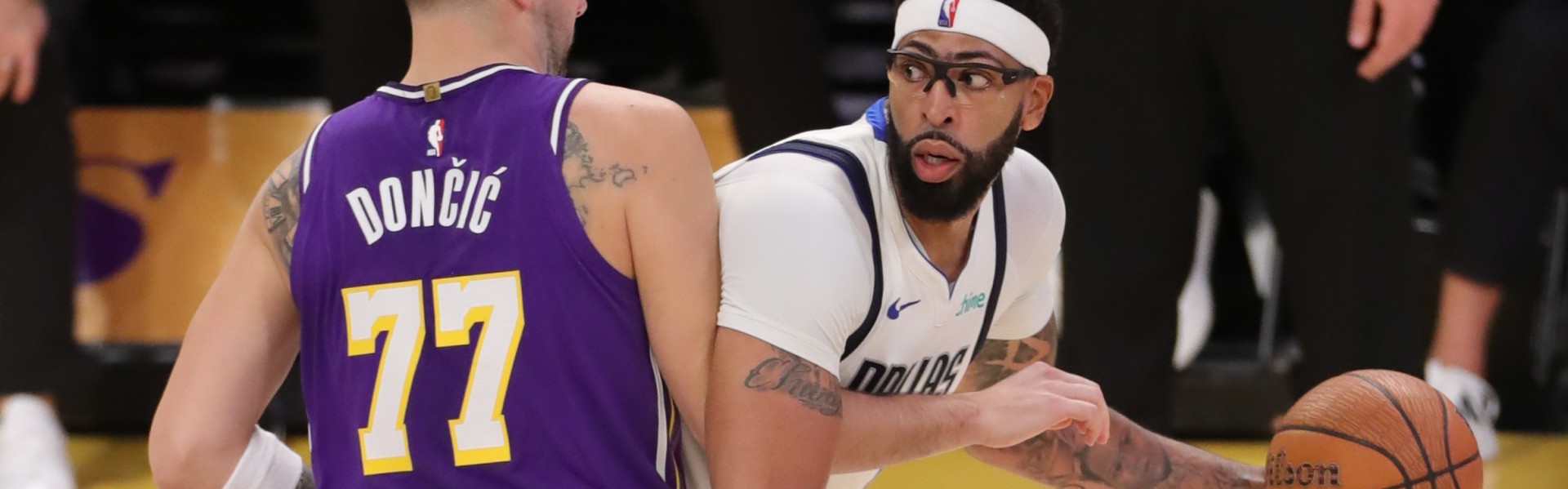 东眉交易湖人赚了吗？考辛斯：交易前后有啥区别？湖人还是老样子